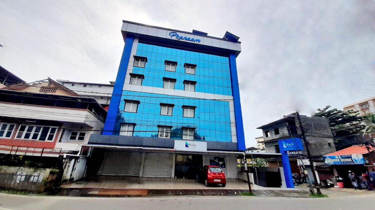 The Reach Hotel Kochi Exterior foto